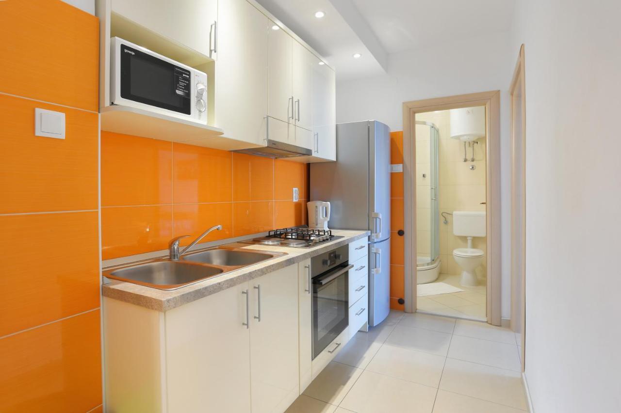 Apartments By The Sea Igrane, Makarska - 6653 Екстер'єр фото
