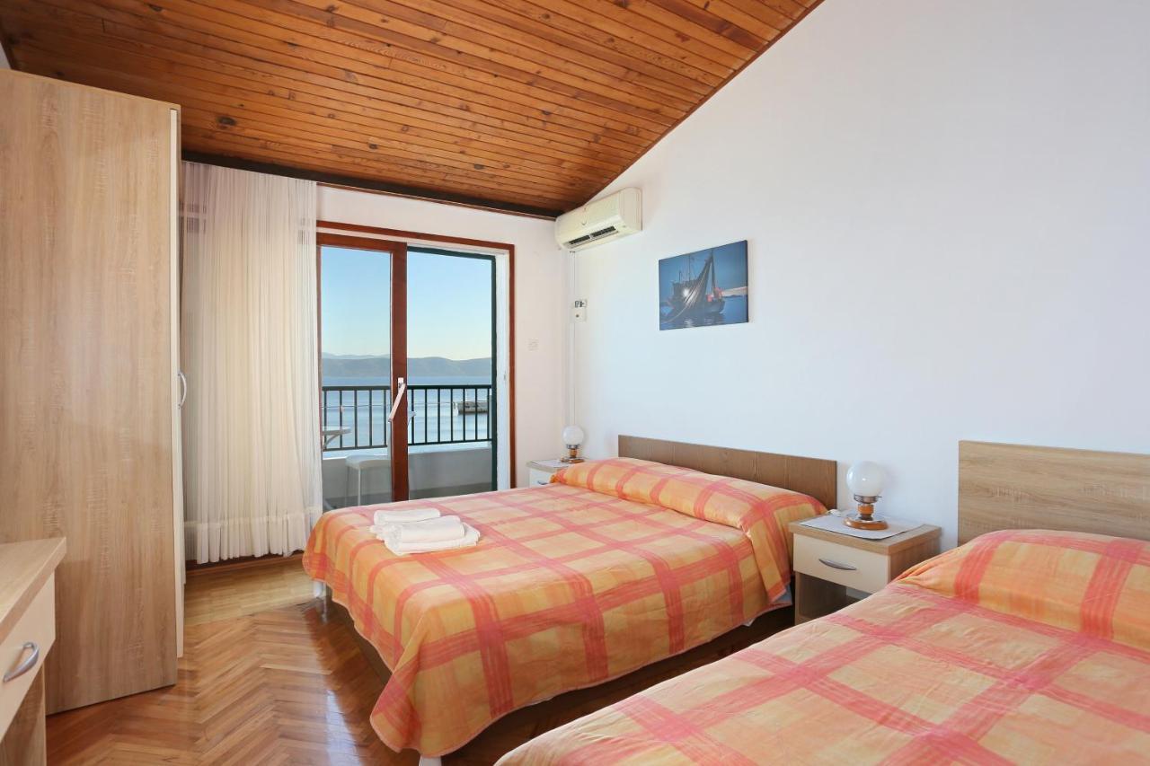 Apartments By The Sea Igrane, Makarska - 6653 Екстер'єр фото