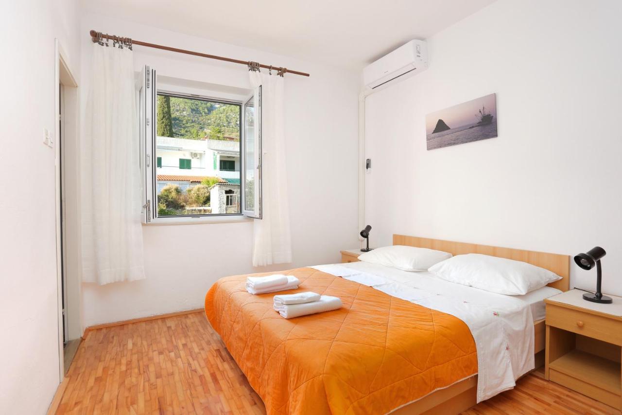Apartments By The Sea Igrane, Makarska - 6653 Екстер'єр фото