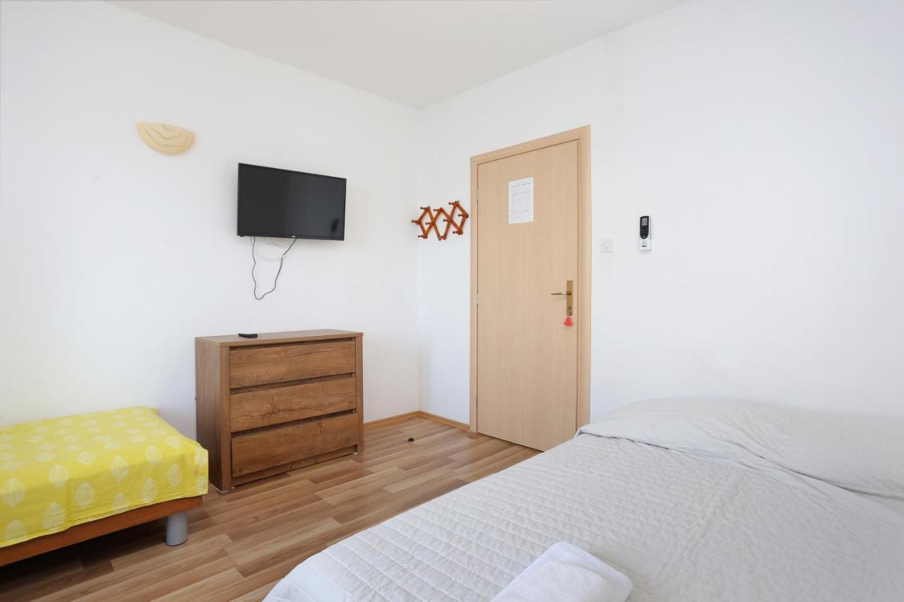 Apartments By The Sea Igrane, Makarska - 6653 Екстер'єр фото